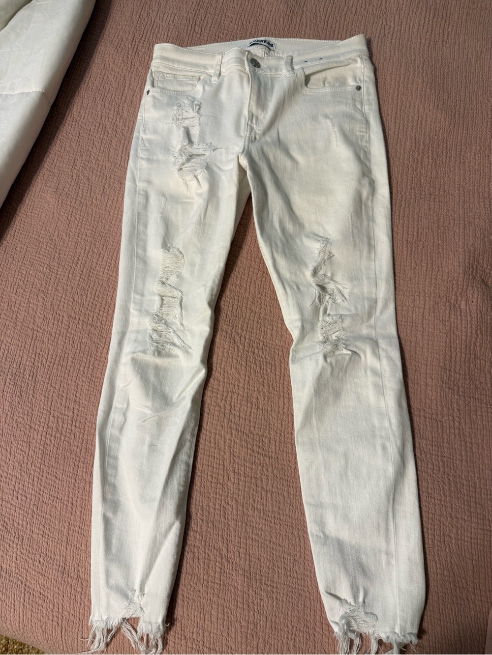 Express White Distressed Women's Skinny Jeans